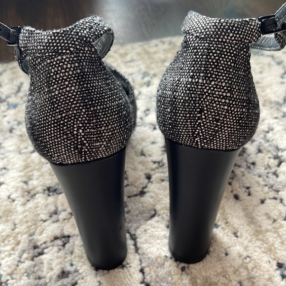 Stuart Weitzman block heels - Picture 3 of 8